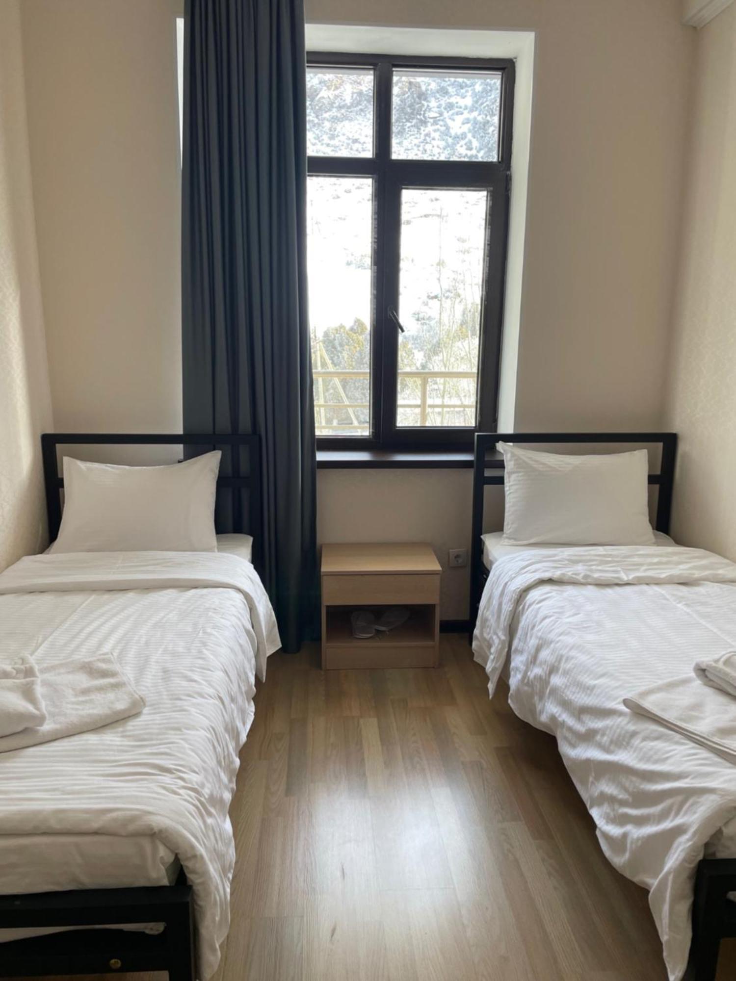 Issyk Ata Retreat Hotel Gorno-Serafimovka Bagian luar foto