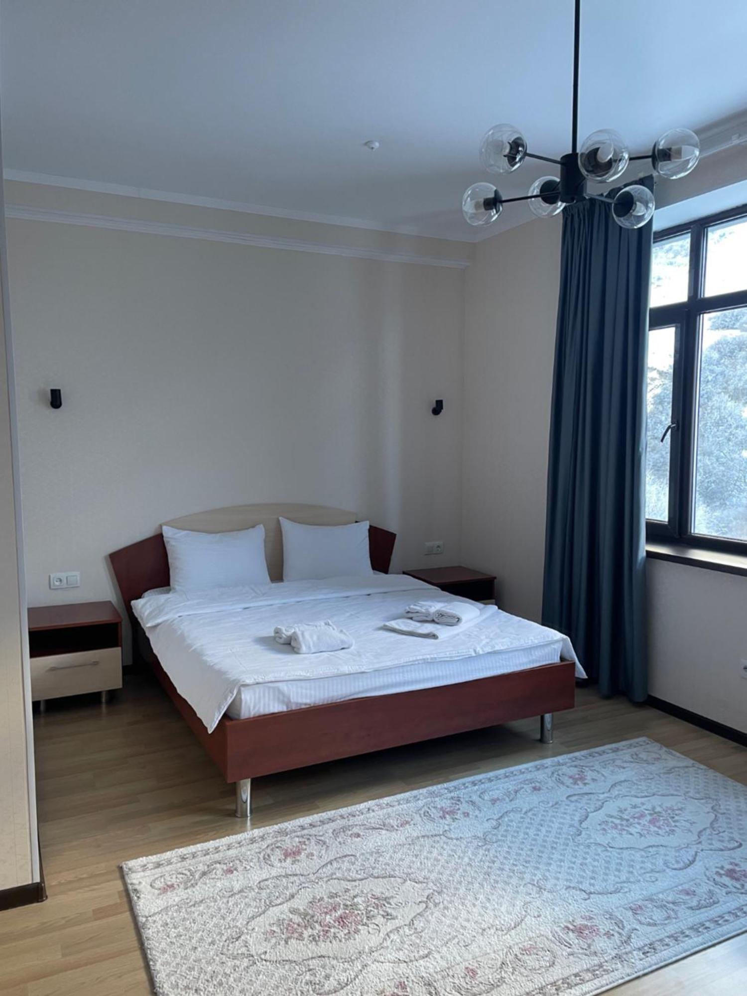 Issyk Ata Retreat Hotel Gorno-Serafimovka Bagian luar foto
